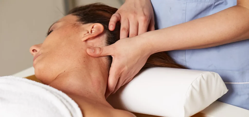 masaje cuello hombros Málaga